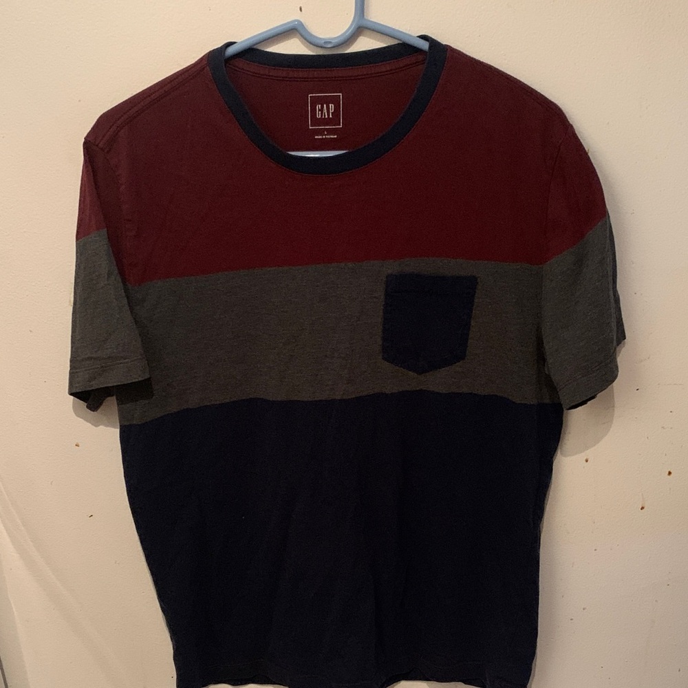 Handsome GAP Men's Tri-Tone Pocket Tee Burgundy, Charcoal Navy 60/40 Cotton SZ L
